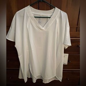 Zephyr Lightweight V-Neck T